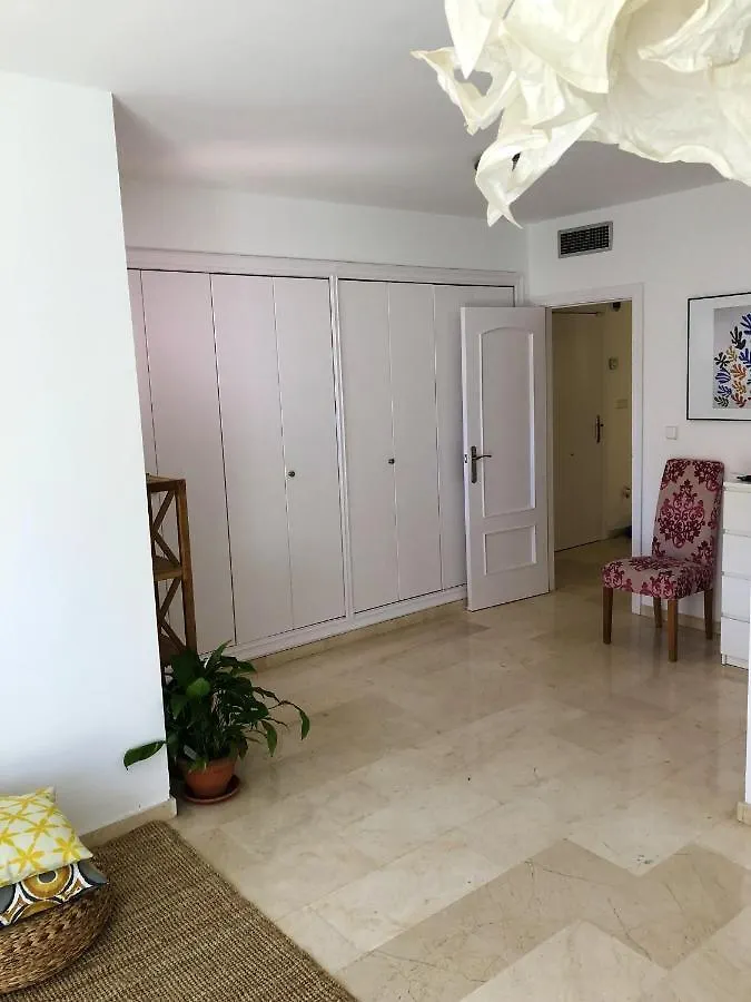 Elegant Marbella Poolside Apartment